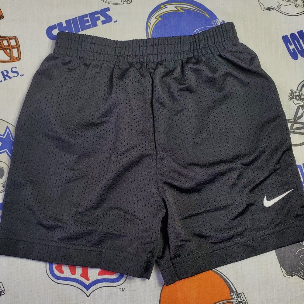 Vintage 3 Toddler NIKE Basketball Short Black EUC